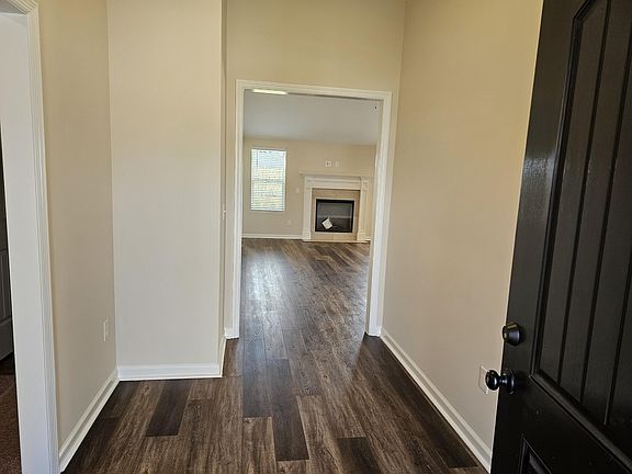 2nd image of 3096 Easton Drive