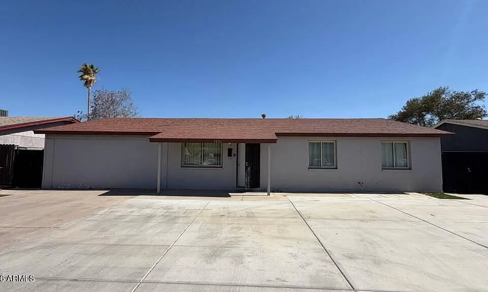 7231 W Turney Ave