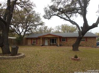 19 Sunrise Dr, Pleasanton, TX 78064