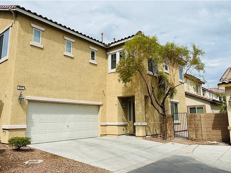 669 Emerald Idol Pl — Photo 1