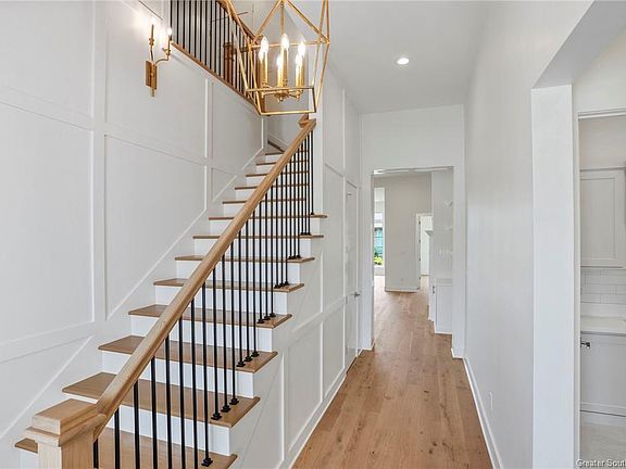 4th image of 4115 Oleander Dr