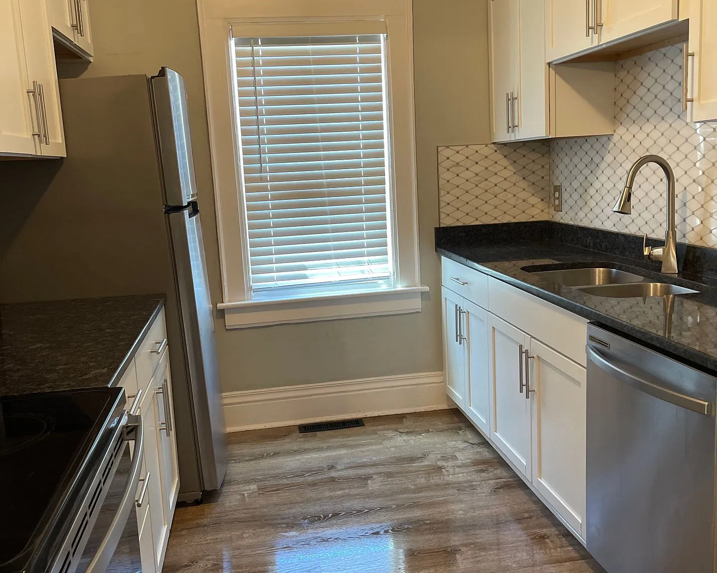 931 E. Whittier Street — Photo 1