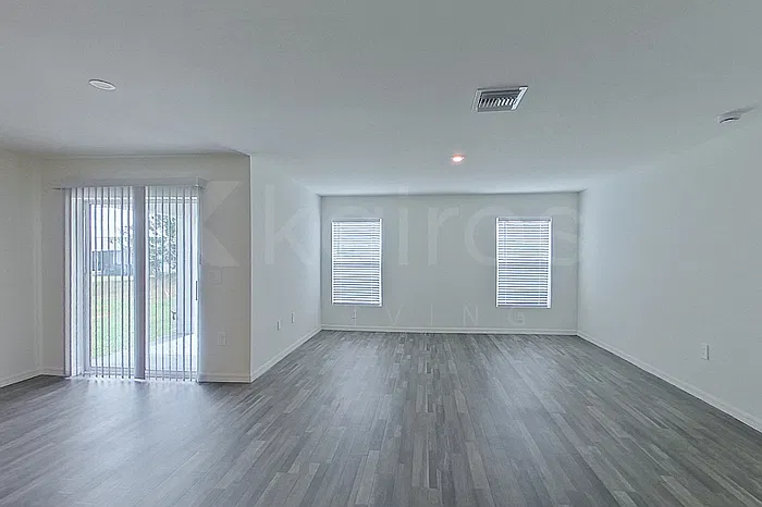4 bed, 2.0 bath, 1665 sqft, $1,895 — Photo 2
