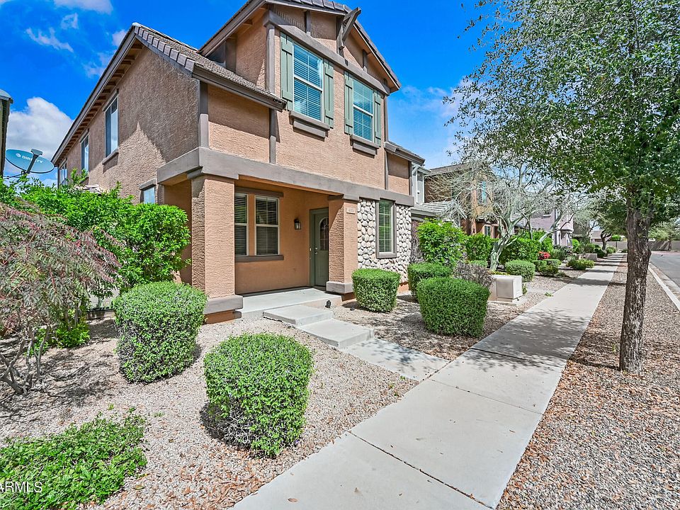 1st image of 4376 E Rosemonte Dr