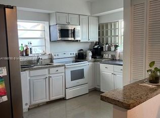 934 79th Ter #2, Miami Beach, FL 33141