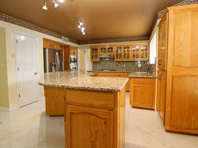 1984 Paseo Granada Ln — Photo 13