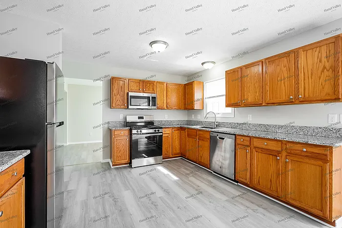 5224 Victoria St — Photo 8