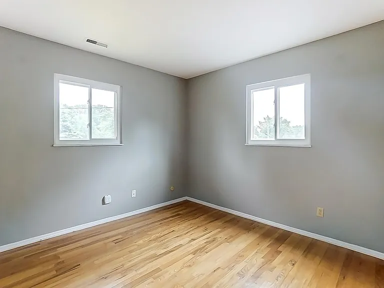 415 Rustic Ct — Photo 27