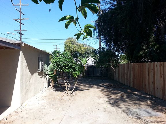 2nd image of 2970 Fashion Ave
