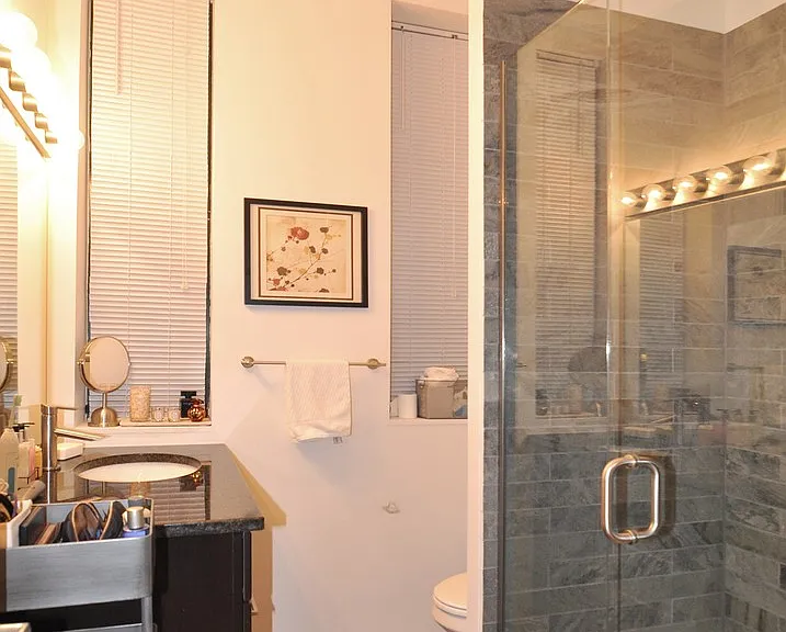 1260 N Bosworth Ave #2R — Photo 6