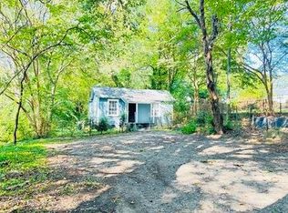104 Plum Tree Ln, Gastonia, NC 28052