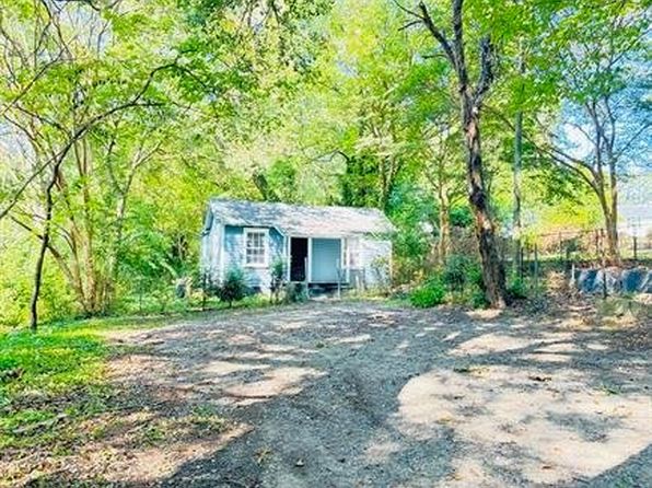 104 Plum Tree Ln
