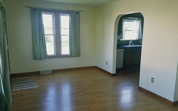 4th image of 9001 S Central Ave