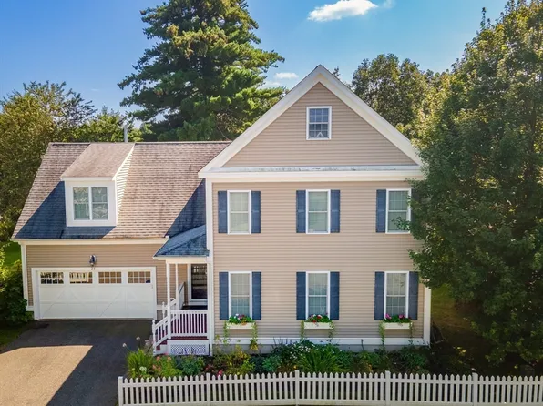 28 Orchard Dr #59, Stow, MA 01775