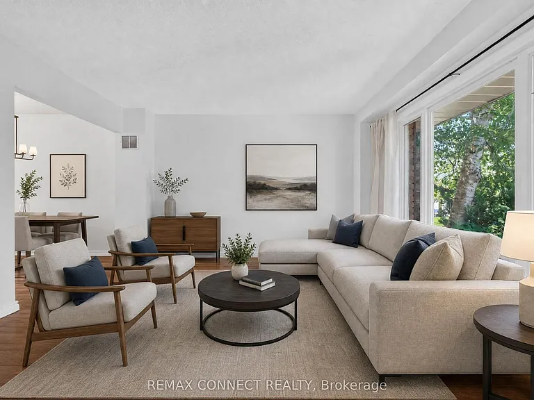 829 Cavan Ct — Photo 3