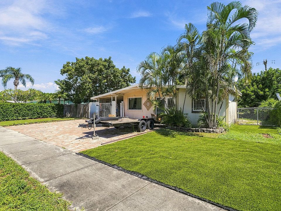 1st image of 4320 NE 18TH Avenue
