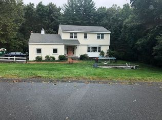11 Woodchuck Ln, Ridgefield, CT 06877