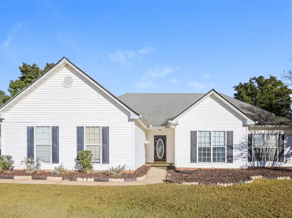 3463 Summit Creek Ln, Loganville, GA 30052