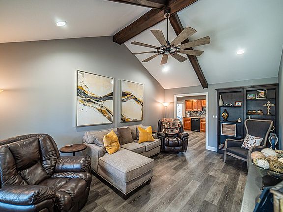 4th image of 875 Mayfield Metropolis Rd