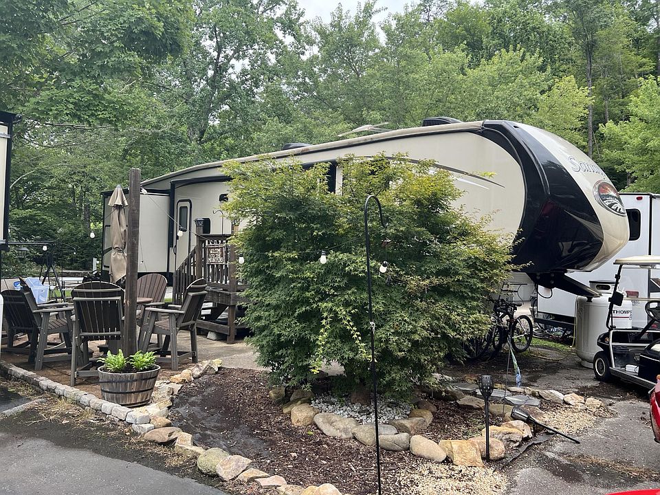 1st image of 4229 E Pkwy #281-lot 281