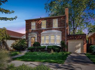 9225 S Claremont Ave, Chicago, IL
