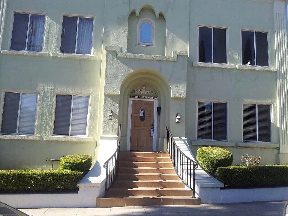 1st image of 1317 N Stanley Ave