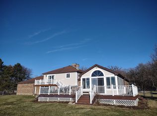 17N098 Marney Dr, Hampshire, IL 60140