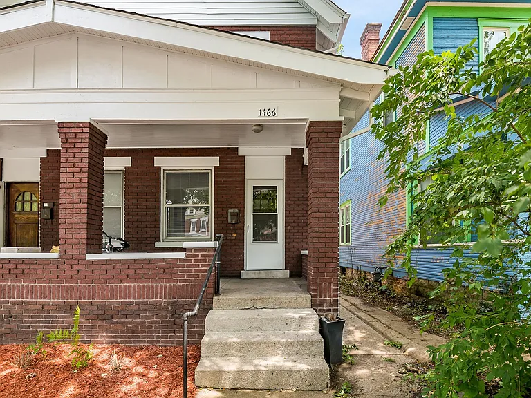 1466 Summit St #MAIN — Photo 27