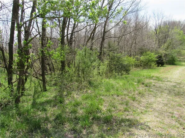 Fischer St S, Versailles, MO 65084