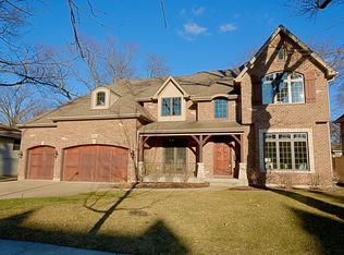 652 S Loomis St, Naperville, IL 60540