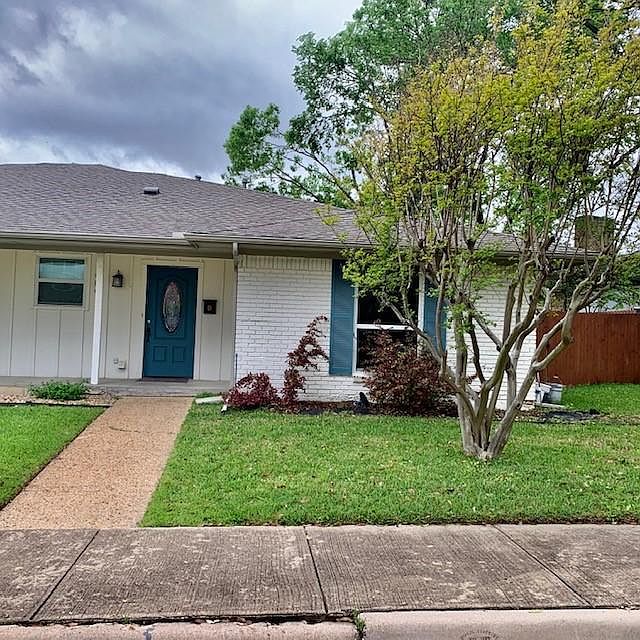 1st image of 3609 Stables Ln #3609