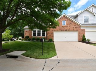 100 Chesterfield Bluffs Dr, Chesterfield, MO