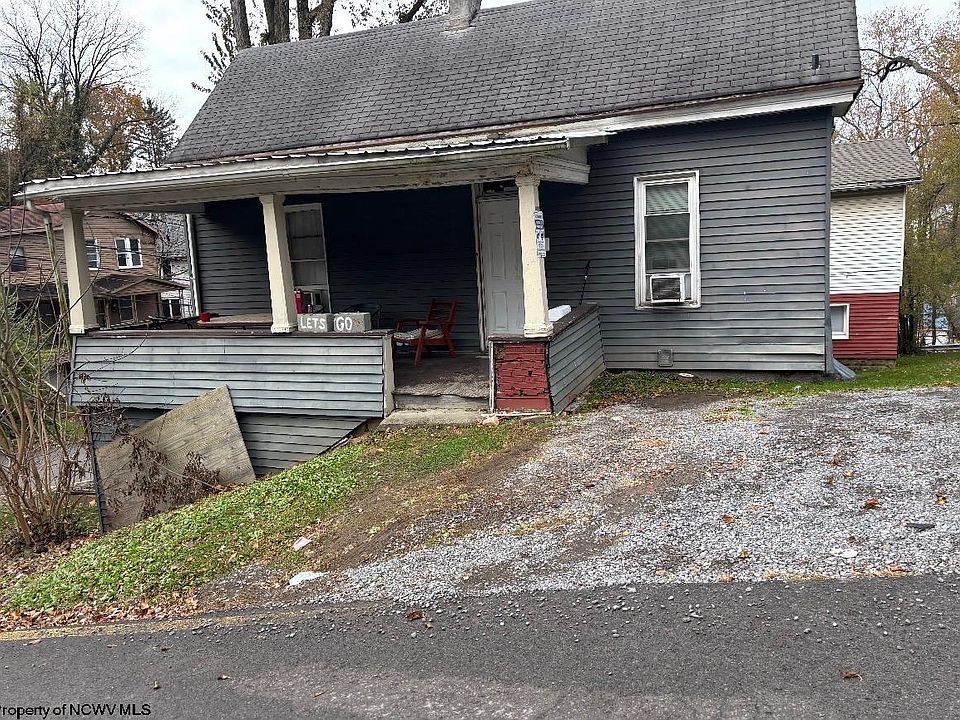 2nd image of 115 Cornell Ave #A