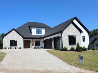 46 Falstone Dr, Little Rock, AR 72223