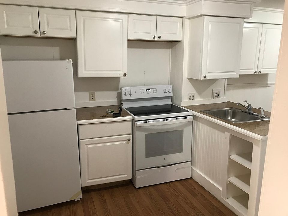 1st image of 120 Foster St #3