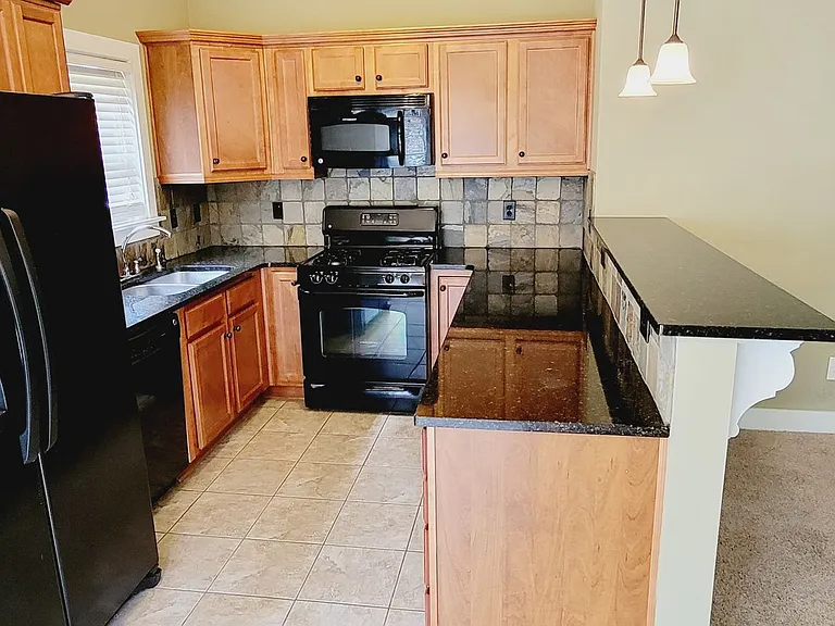 3928 River Pointe Ln — Photo 13