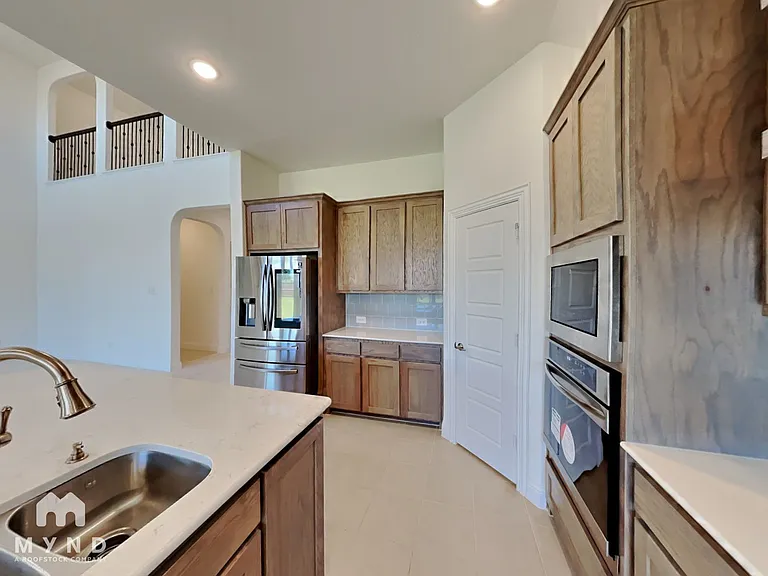 12108 Buffalo Hills Dr — Photo 3