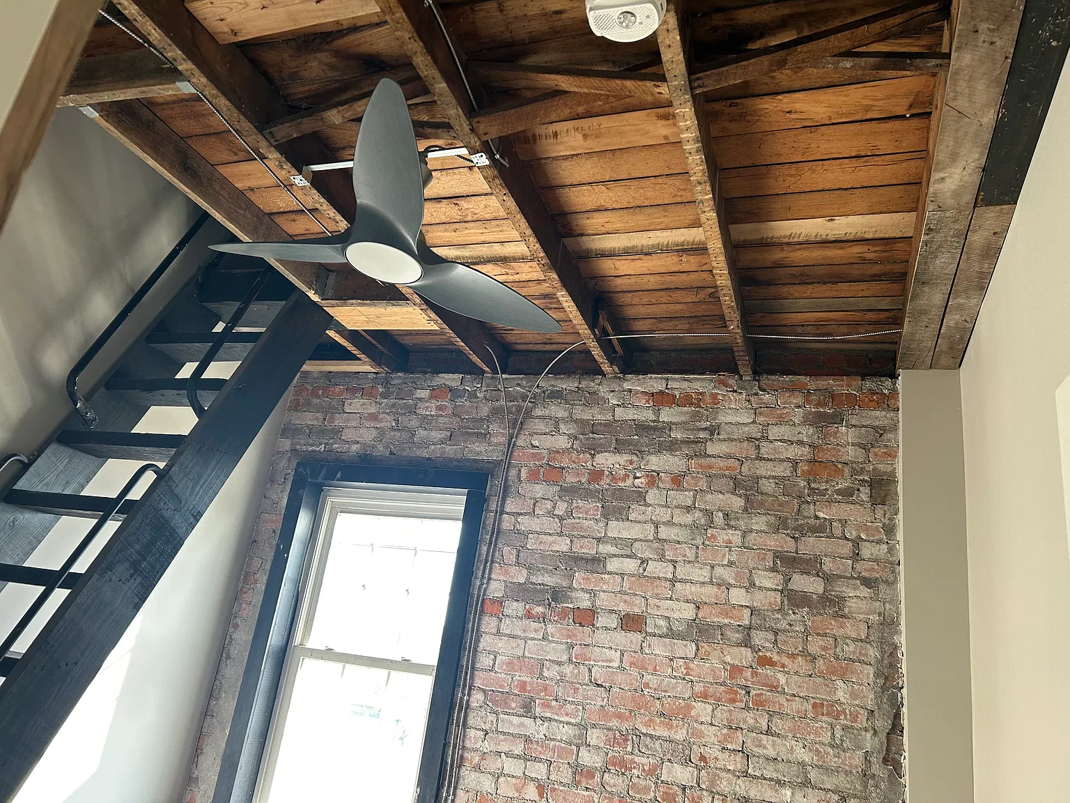 2 bed, 1400 sqft, $1,900 — Photo 4