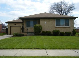 73 Goodrich Rd, Lackawanna, NY 14218