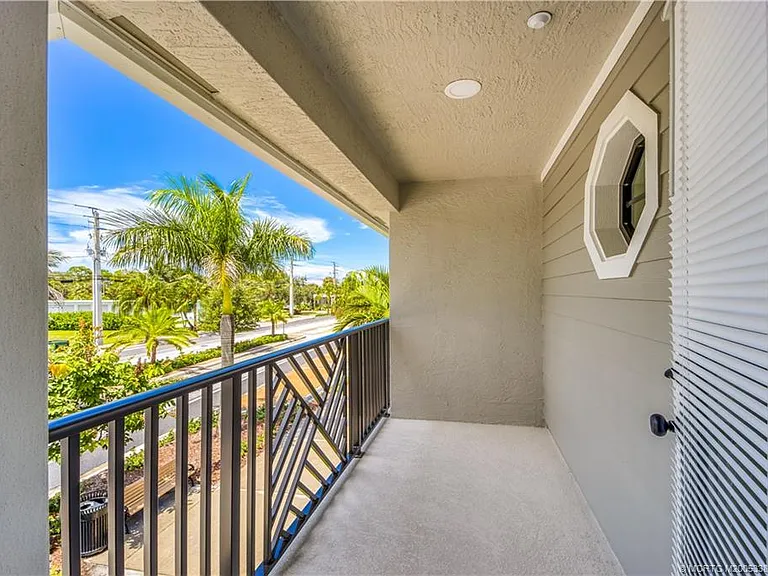 3375 SW Mapp Rd #204 — Photo 6