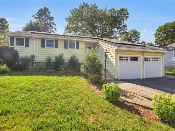 99 Knollwood Road, West Hartford, CT 06110
