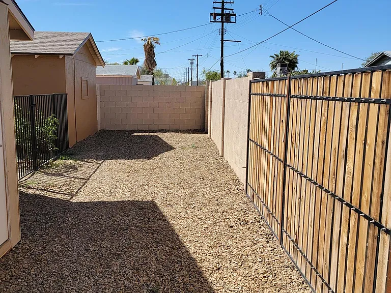 1638 E Granada Rd #B — Photo 17
