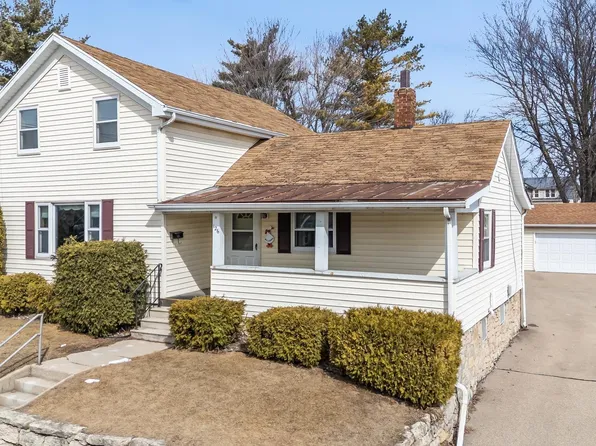 126 Taylor St, Kaukauna, WI 54130