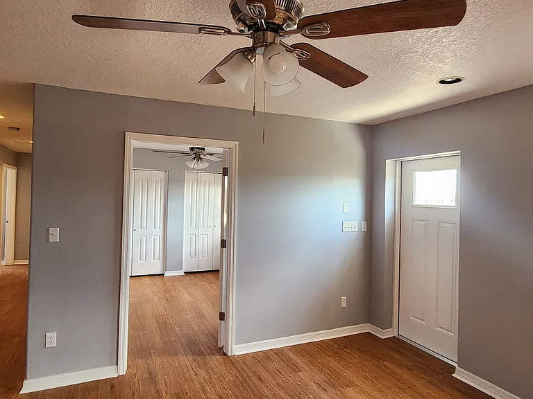 249 Story Rd — Photo 9