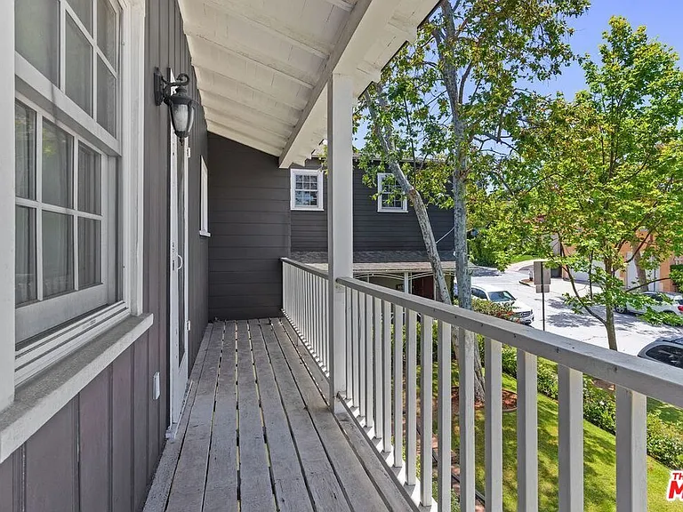 9528 W Olympic Blvd — Photo 15