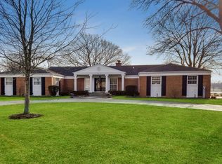 2206 Shiloh Dr, Long Grove, IL 60047