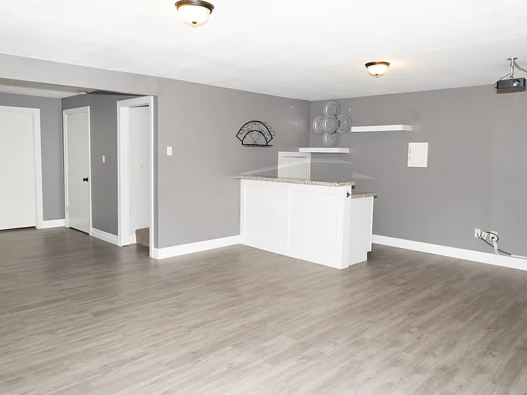1426 W Nottingham Cir — Photo 34