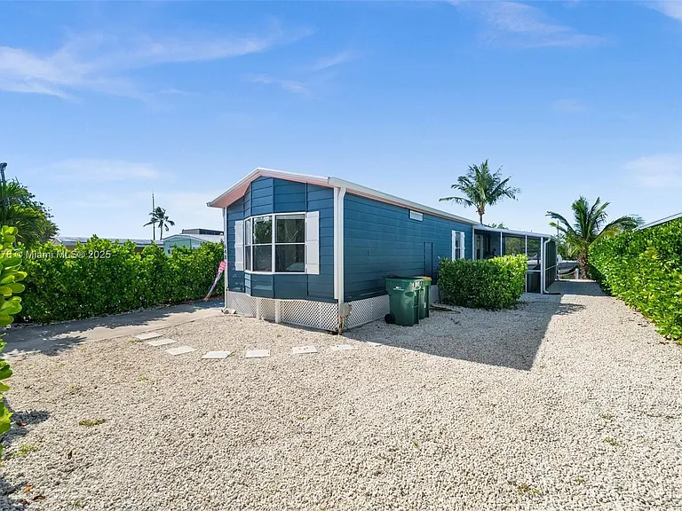 648 Palm Ave E #0 — Photo 26