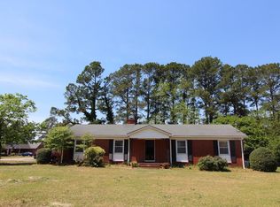 1801 Azalea Dr, Goldsboro, NC 27530
