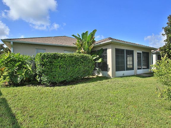 3rd image of 240 Dahoon Holly Dr